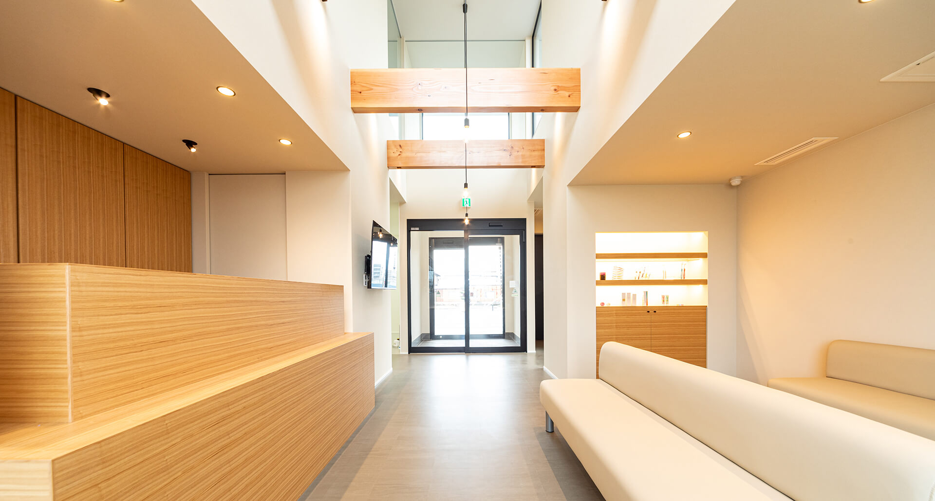 メインビジュアル画像02